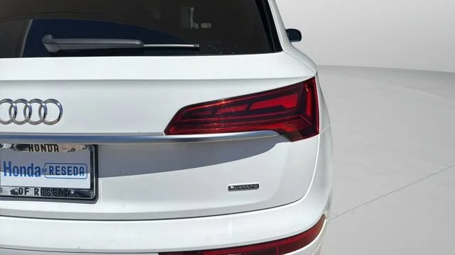 Used 2023 GLACIER WHITE METALLIC Audi S line Premium image 39