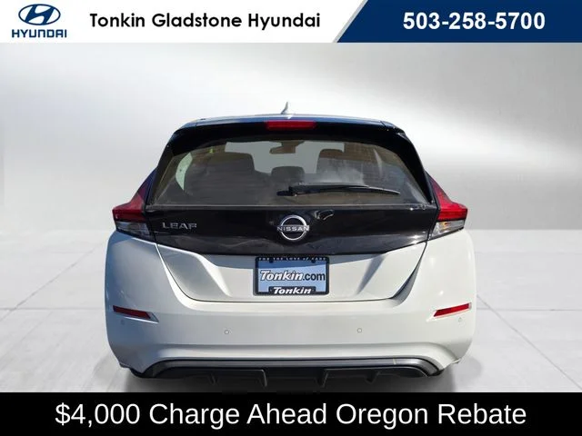 Used 2025 Glacier White Nissan S image 4