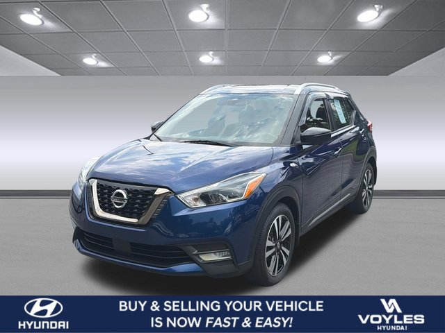 2020 Nissan Kicks SR