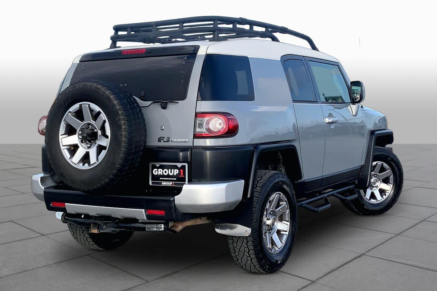 Used 2014 Cement Toyota  image 13