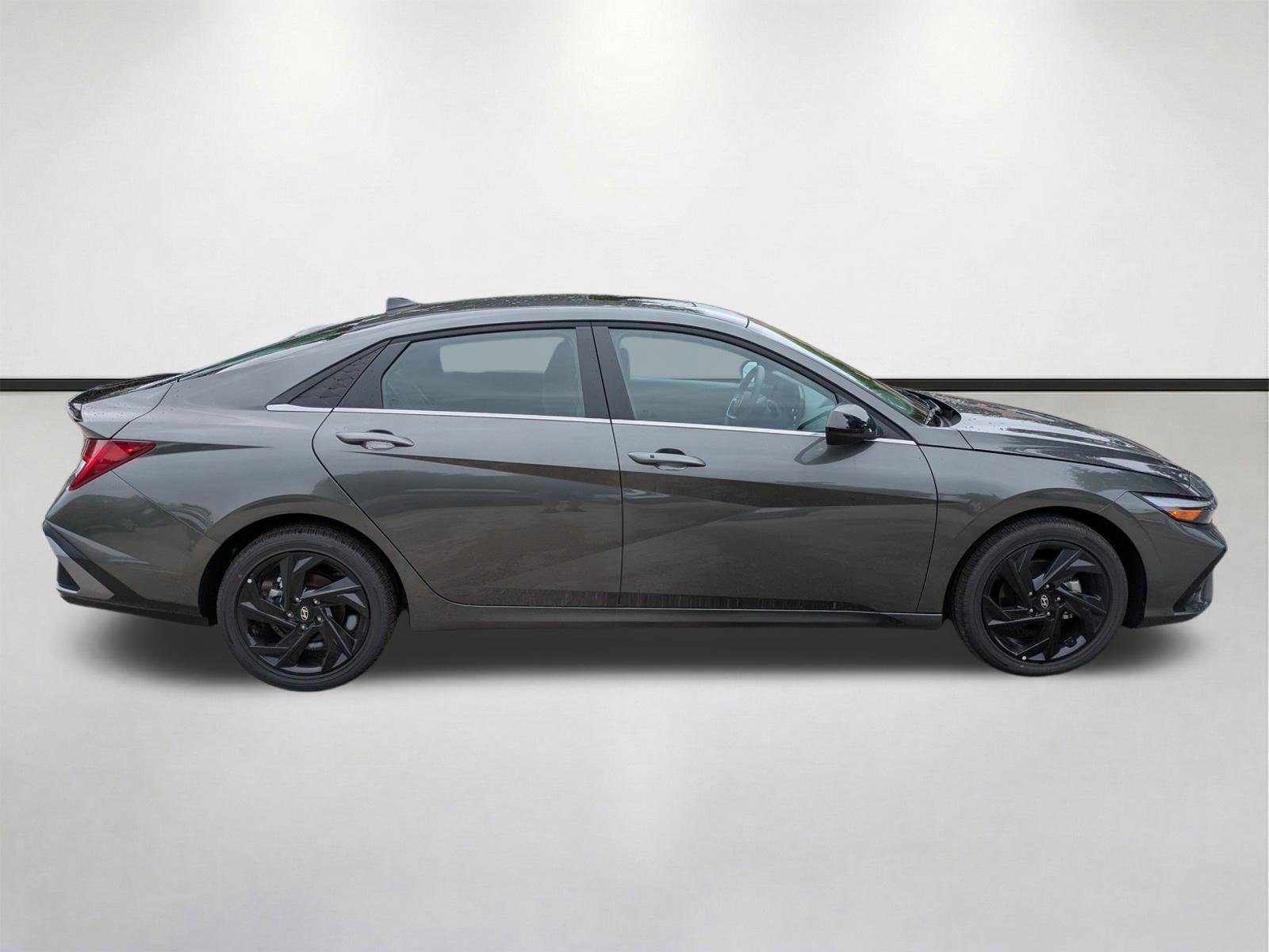 New 2026 Amazon Gray Hyundai SEL Sport Premium image 34