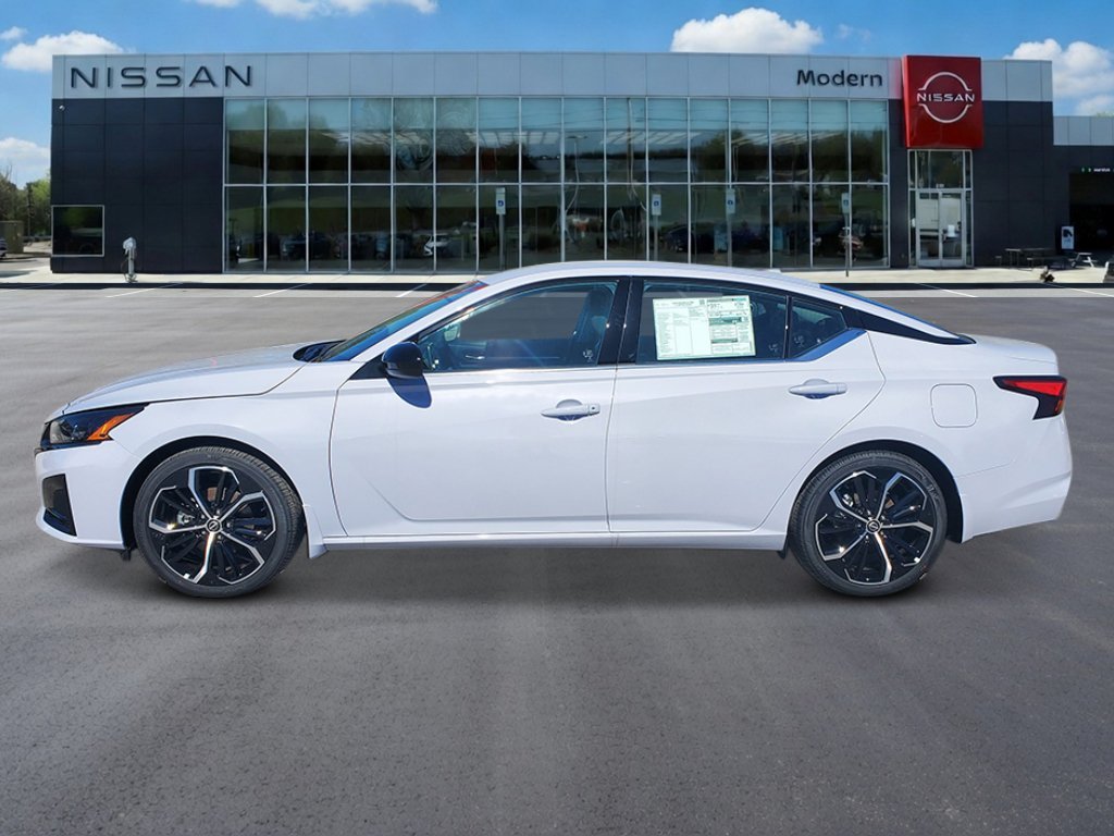 New 2026 Gray Sky Pearl Nissan SR image 3
