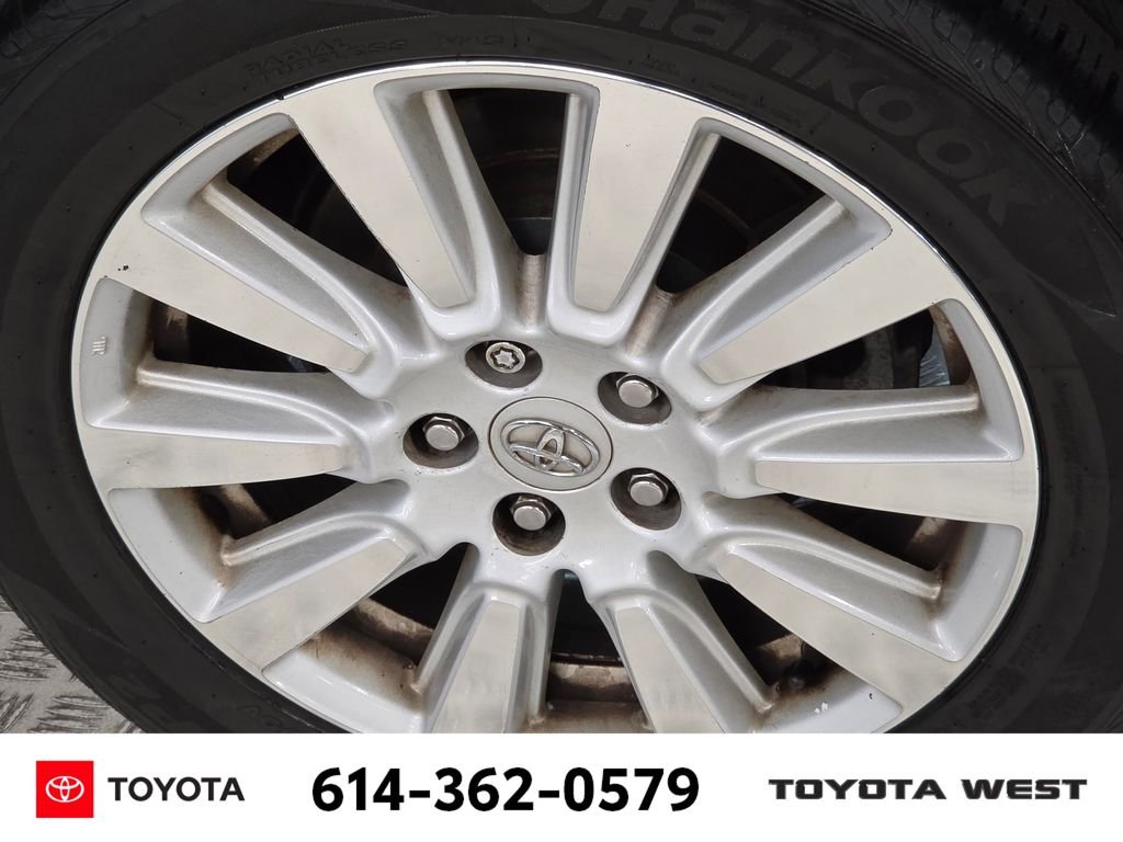 Used 2017  Toyota XLE image 12