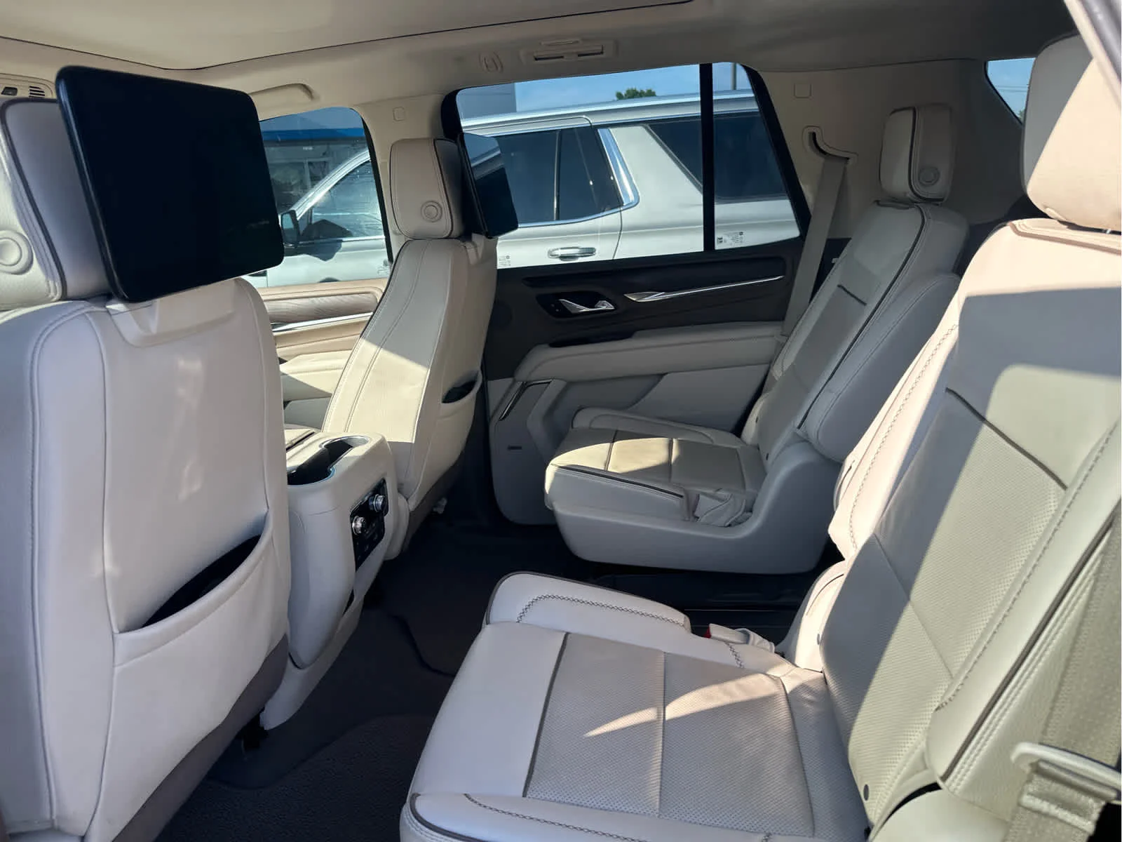 Used 2023 Onyx Black GMC Denali image 5
