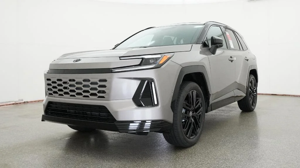 New 2026 Meteor Shower with Midnight Black Metallic roof Toyota XSE image 36