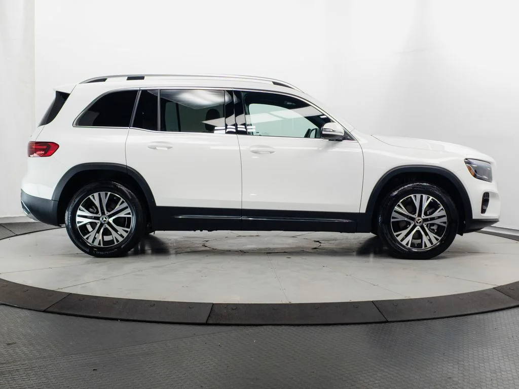Certified Used 2026 Polar White Mercedes-Benz GLB 250 image 29