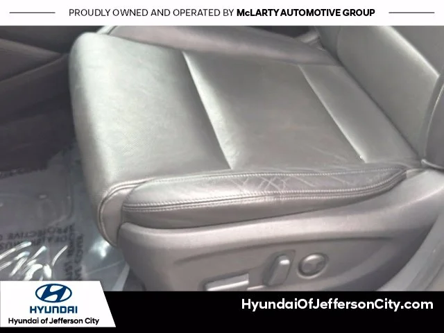 Used 2016 Gray Hyundai Limited image 20