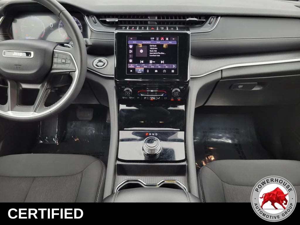 Used 2024 White Jeep Laredo image 21