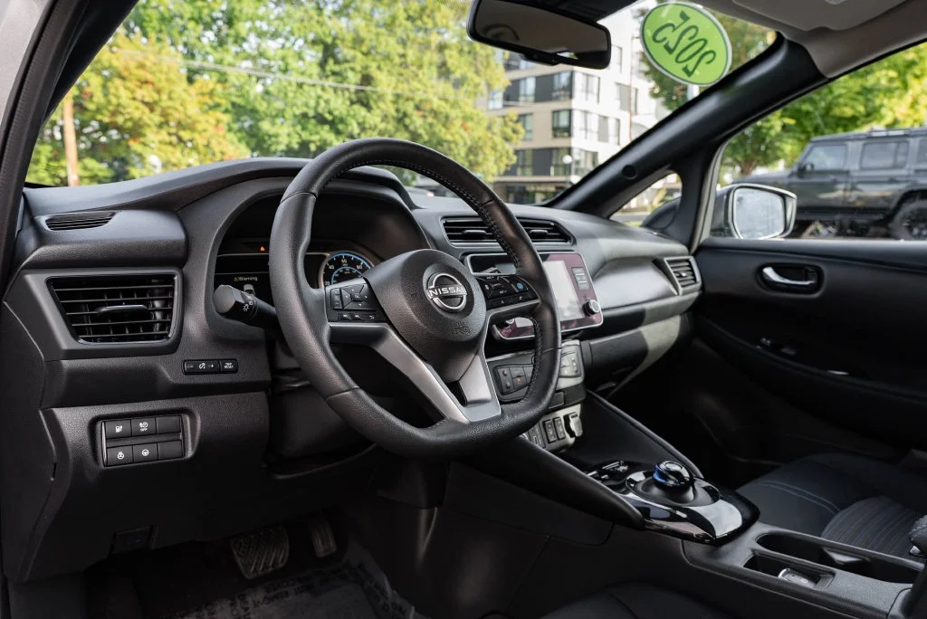 Used 2024 Gray Nissan SV Plus image 22