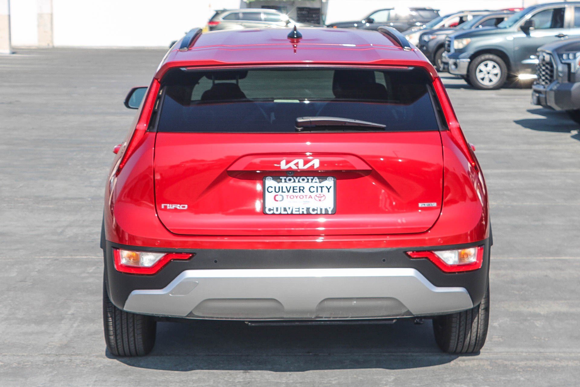 2025 Kia Niro EX - Photo 7