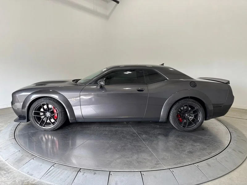 Used 2022 Gray Dodge R/T Scat Pack Widebody image 4