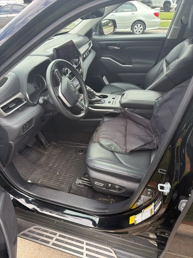 Used 2024 Black Toyota XLE image 12