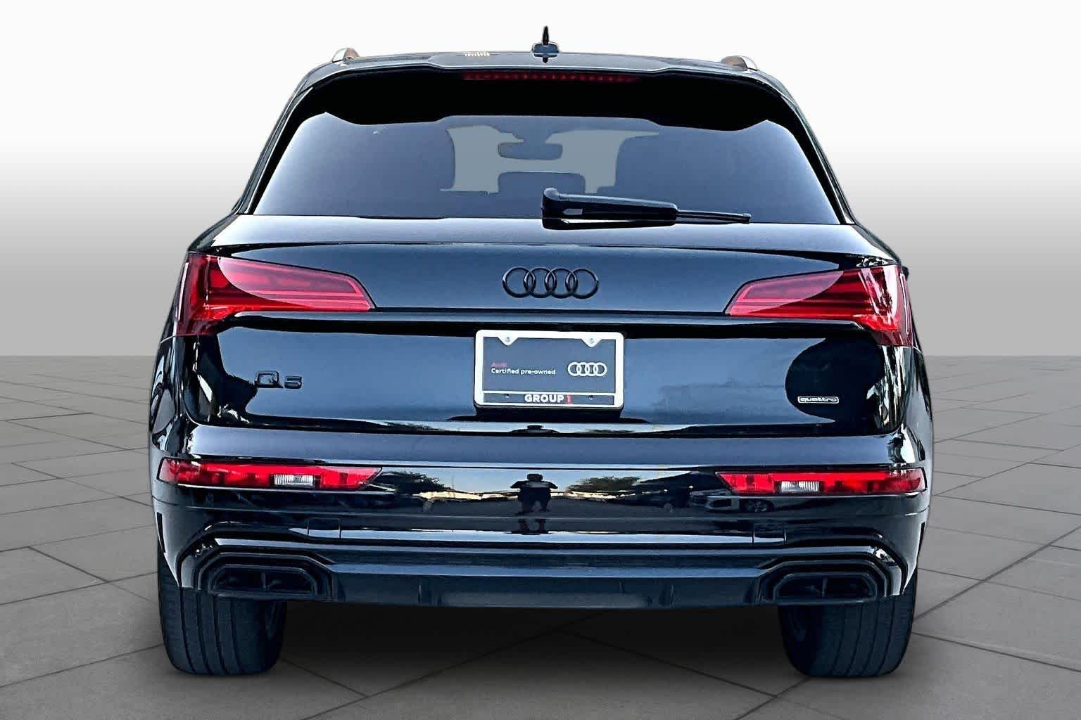 Used 2024 Mythos Black Metallic Audi S line Prestige image 5
