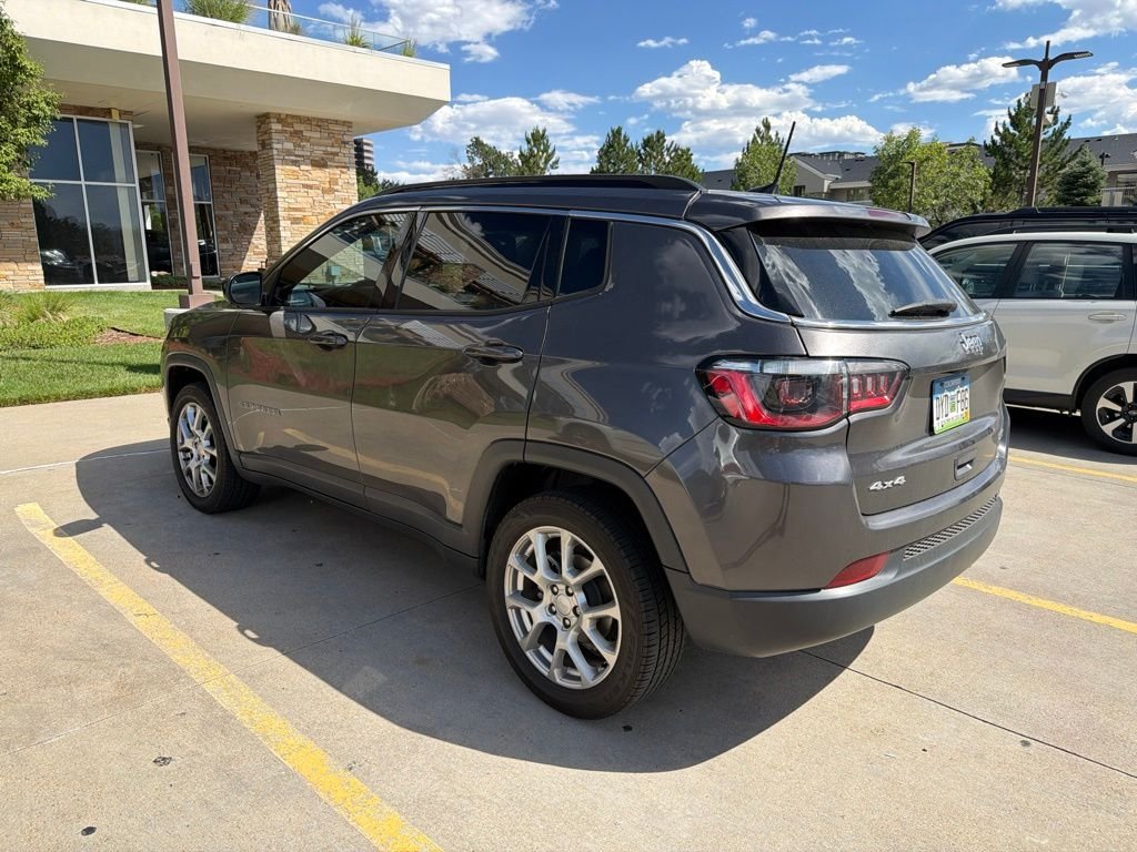 Used 2023 Gray Jeep Latitude Lux image 2