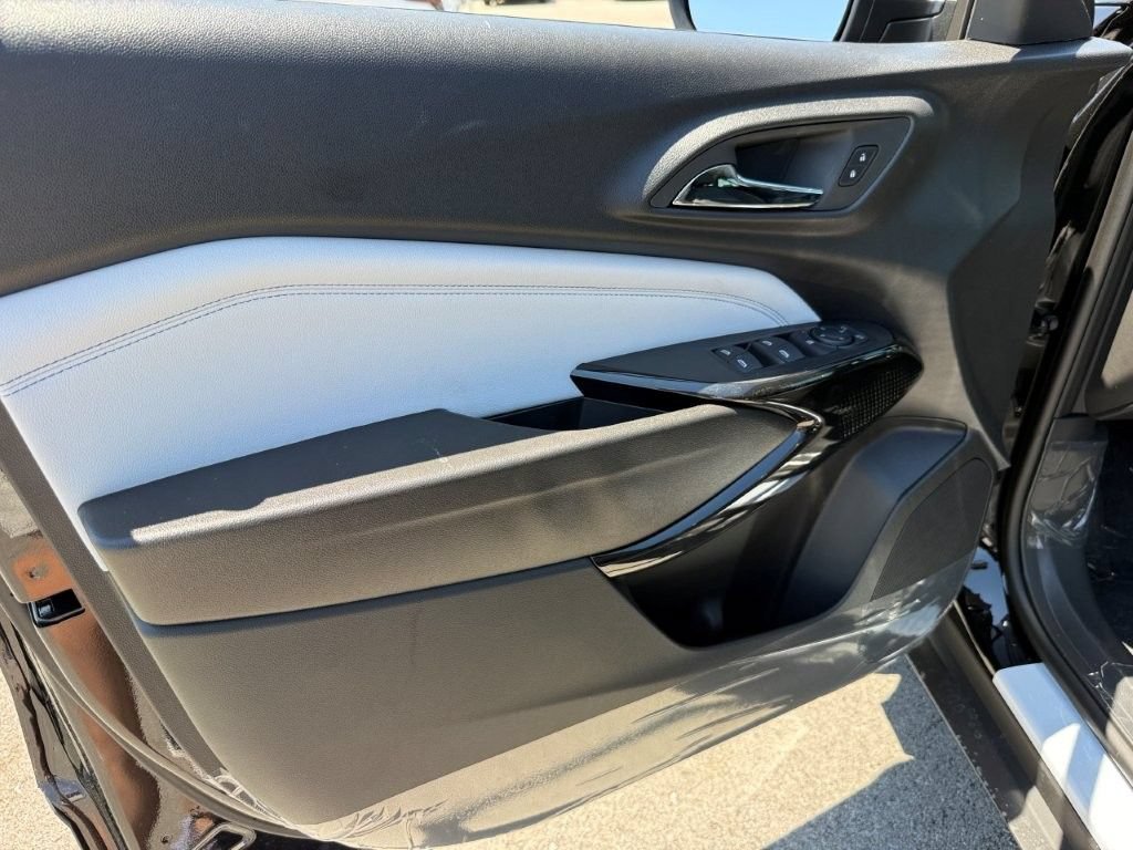 2026 Chevrolet Trax LT - Photo 9
