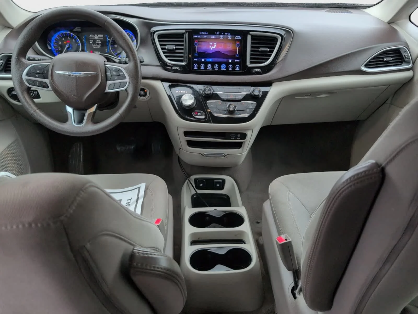 Used 2017 Velvet Red Pearlcoat Chrysler Touring image 14
