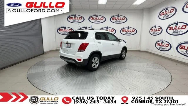 Certified Used 2017 Summit White Chevrolet LT image 8