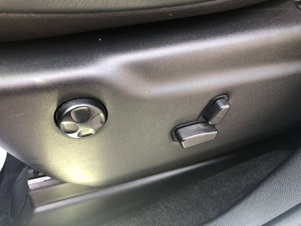 Used 2023 White Dodge SRT Hellcat image 30