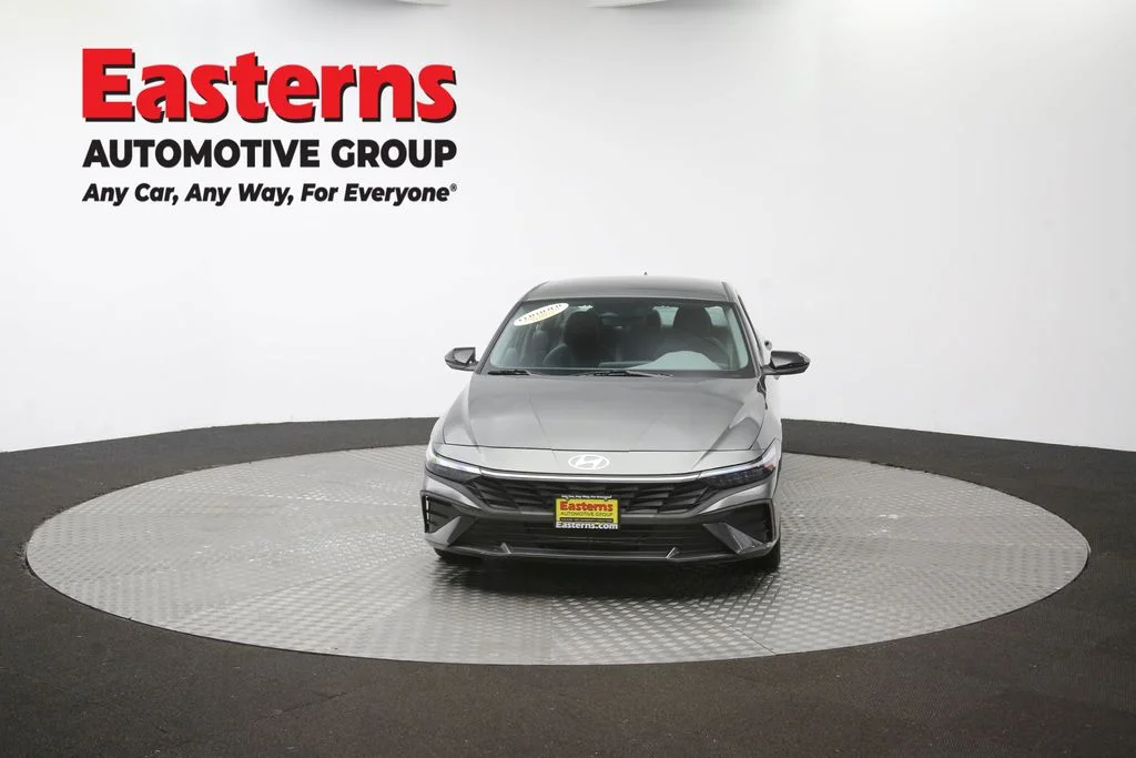 Used 2026 Gray Hyundai SEL Sport image 53