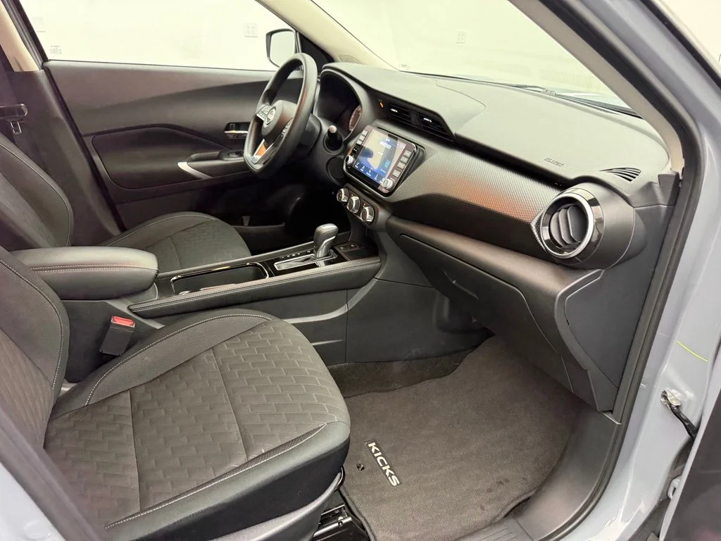 Used 2024 Gray Nissan SV image 34