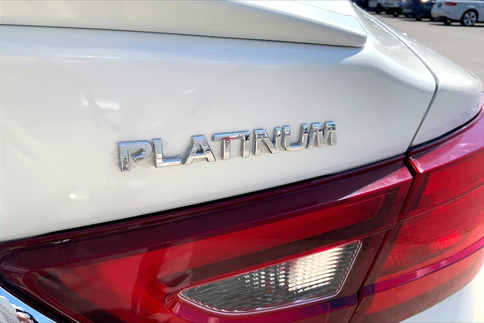 Pre-Owned 2016 Nissan Maxima 3.5 Platinum