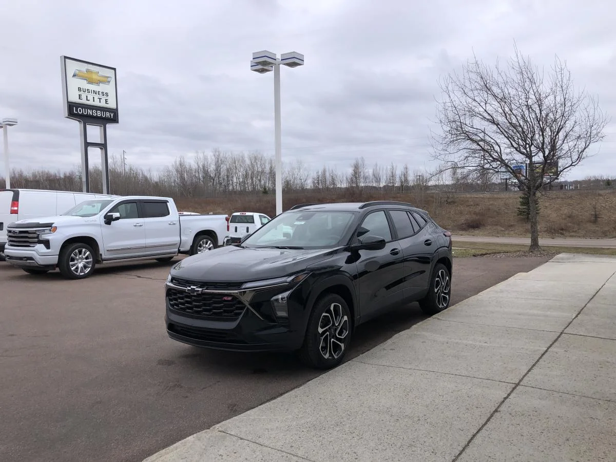 New 2026 Black Chevrolet Fwd 4dr 2rs image 4