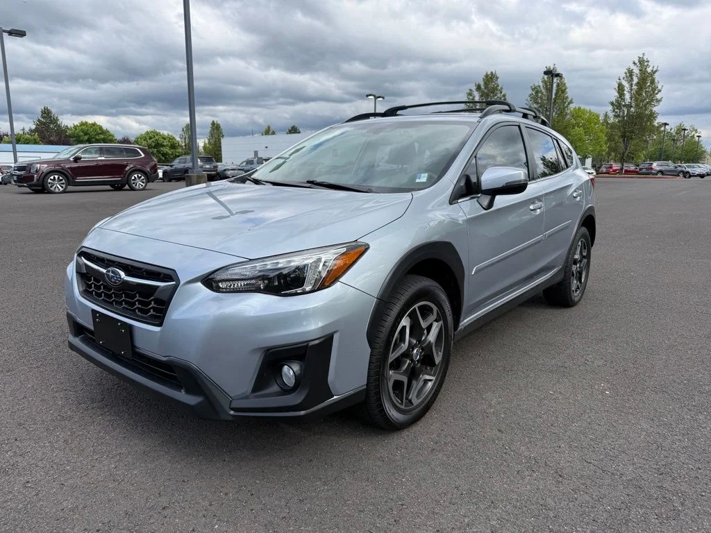 Used 2018 Ice Silver Metallic Subaru 2.0i Limited image 3