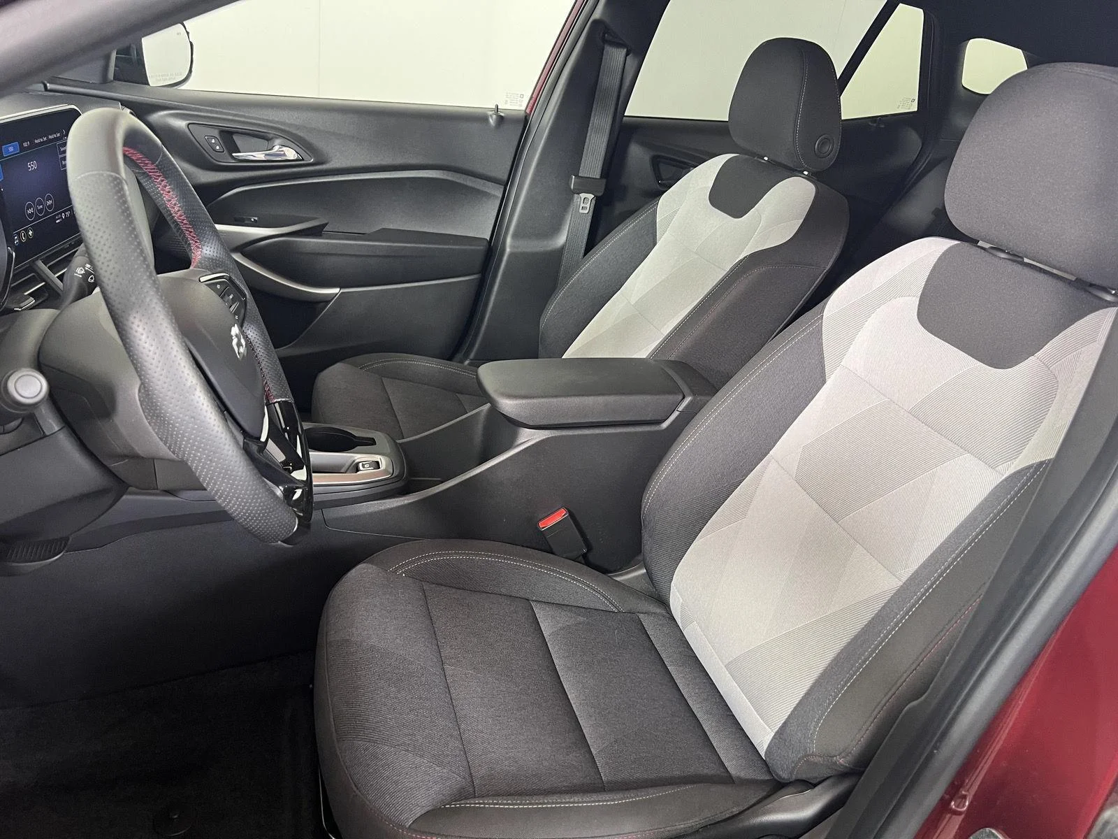Used 2024 Crimson Chevrolet 1RS image 4