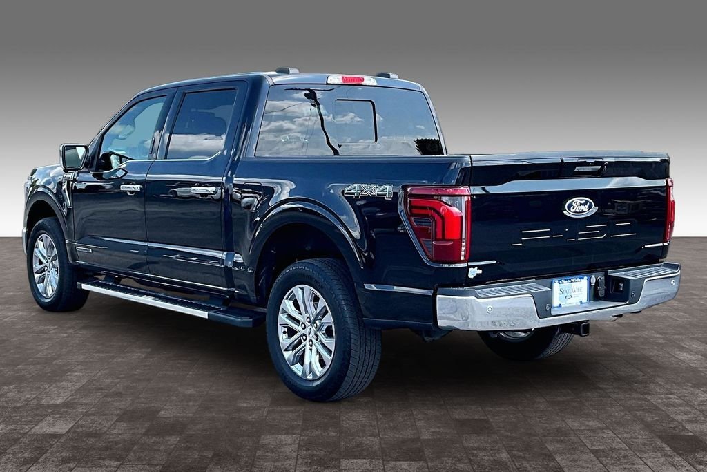 Used 2024 Black Metallic Ford Lariat image 25