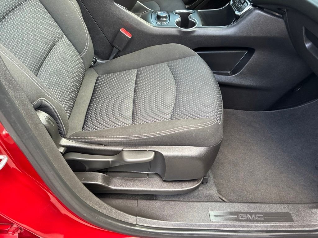 Used 2022 Red GMC SLE image 38