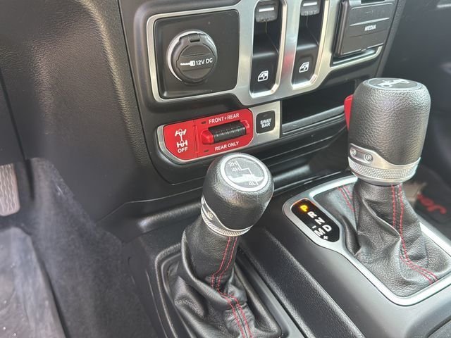 Used 2020 Gray Jeep Rubicon image 29
