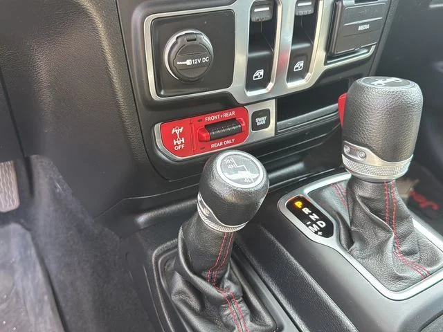Used 2020 Gray Jeep Rubicon image 29