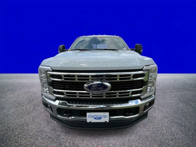 2026 Ford F-450 Super Duty Chassis Cab XL - Photo 8