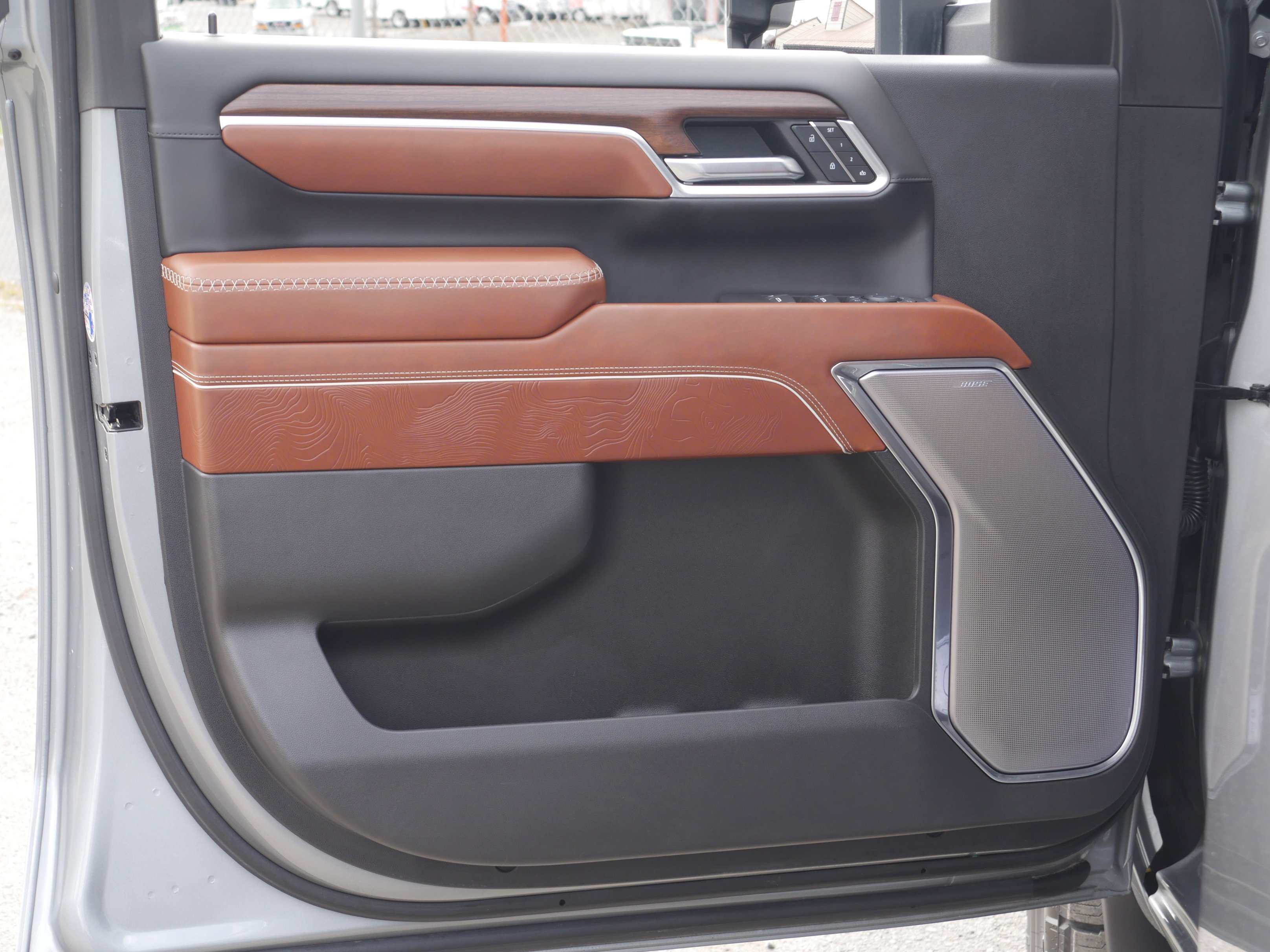 Used 2025 Sterling GMC Denali Ultimate image 40