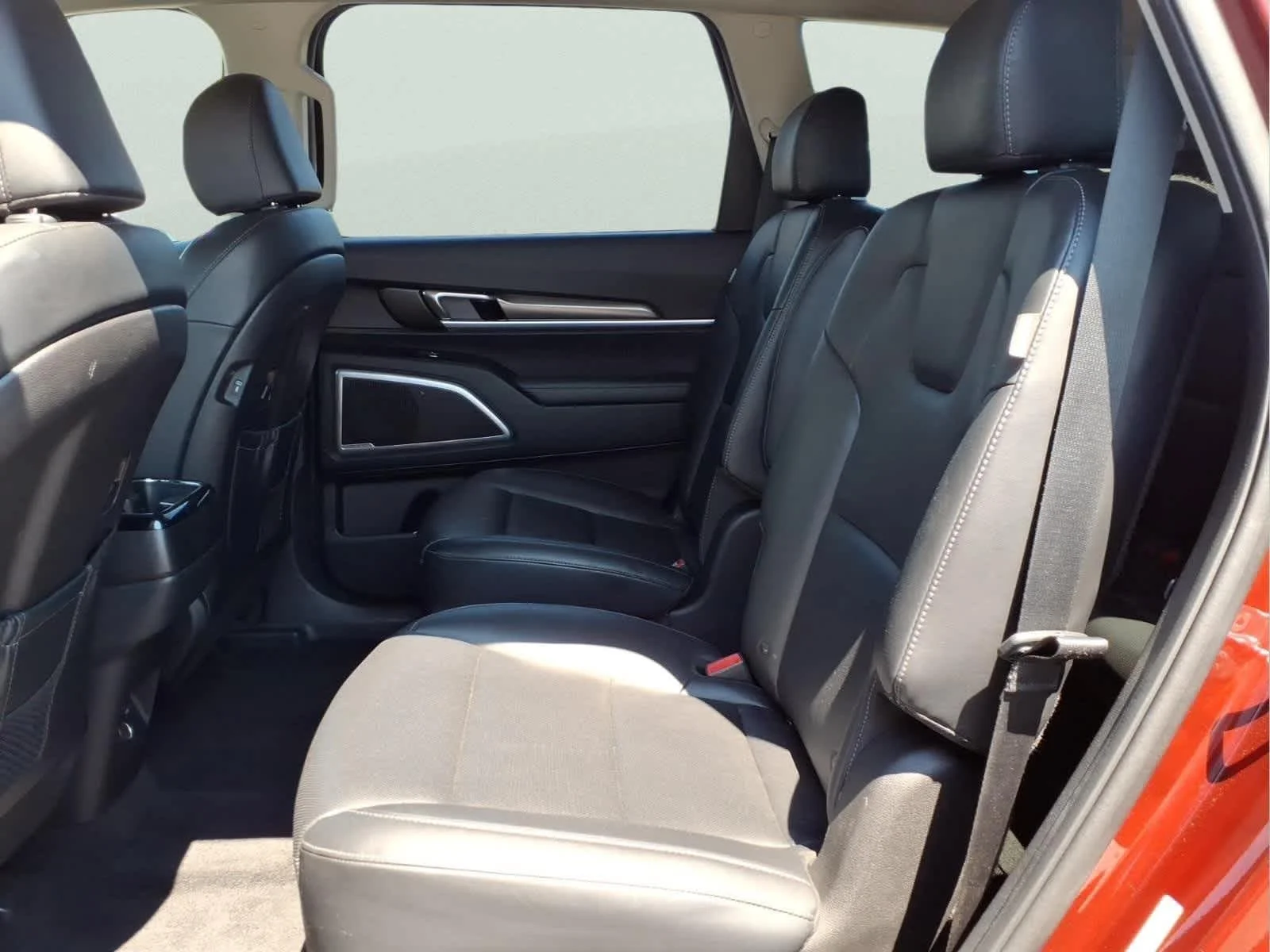 Used 2023 Dawning Red Kia S image 28