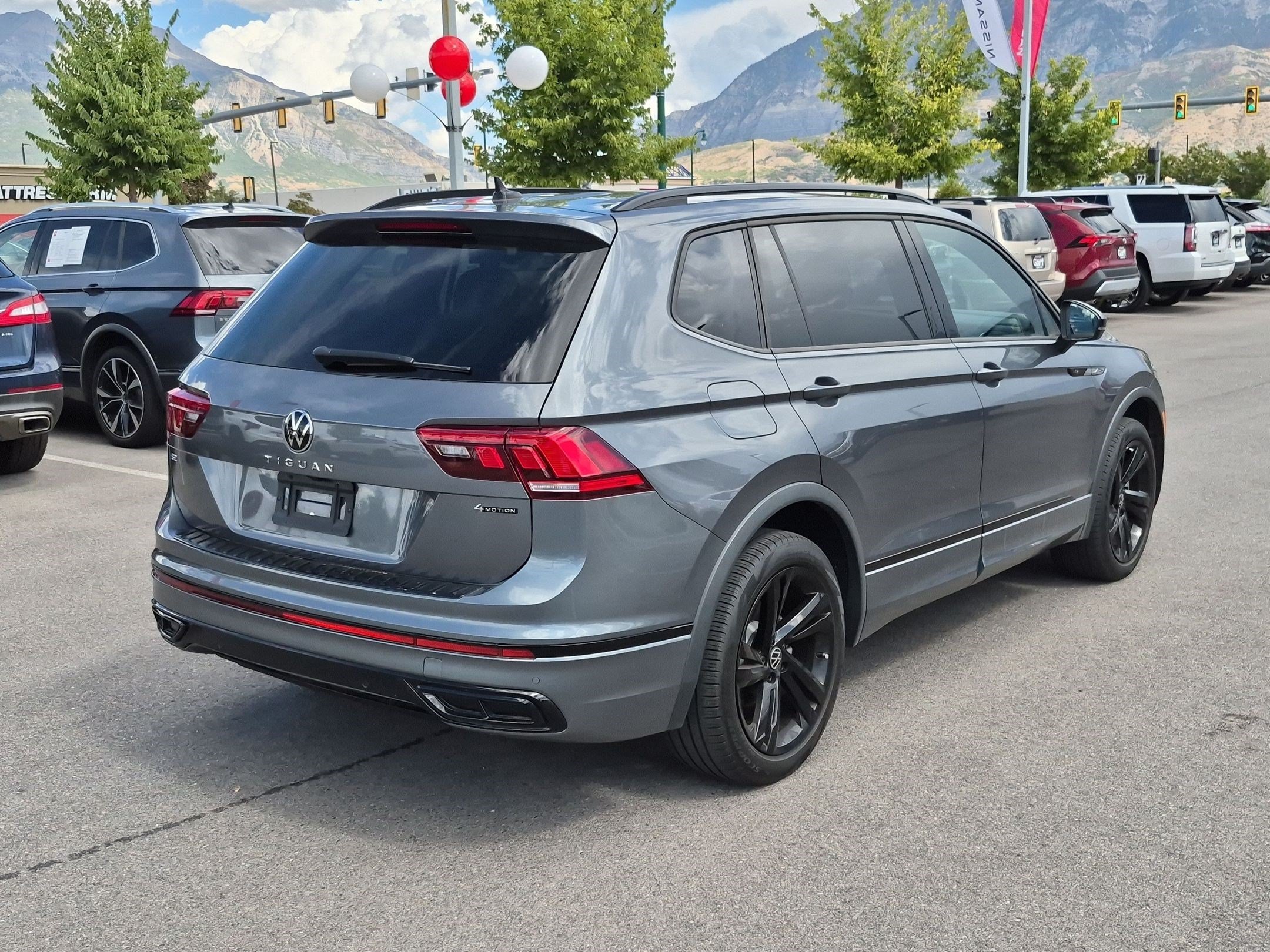 Used 2024 Platinum Gray Metallic Volkswagen SE R-Line Black image 3