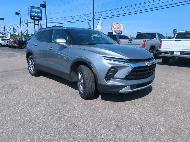 Used 2023 Sterling Gray Metallic Chevrolet 2LT image 5