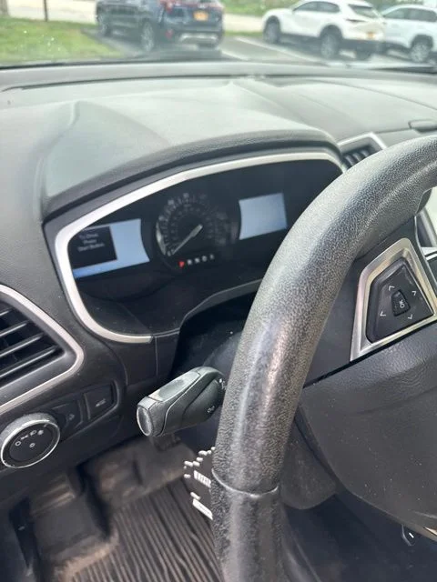 Used 2018 Red Ford SEL image 12