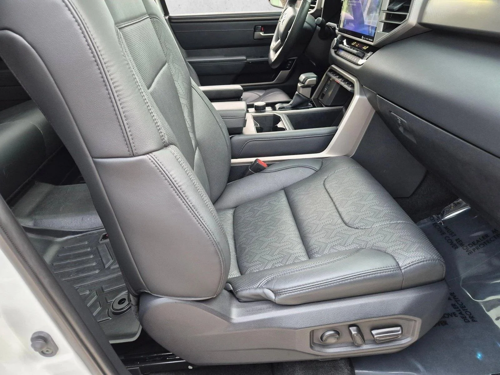 Used 2024 Ice Cap Toyota Limited Hybrid image 21