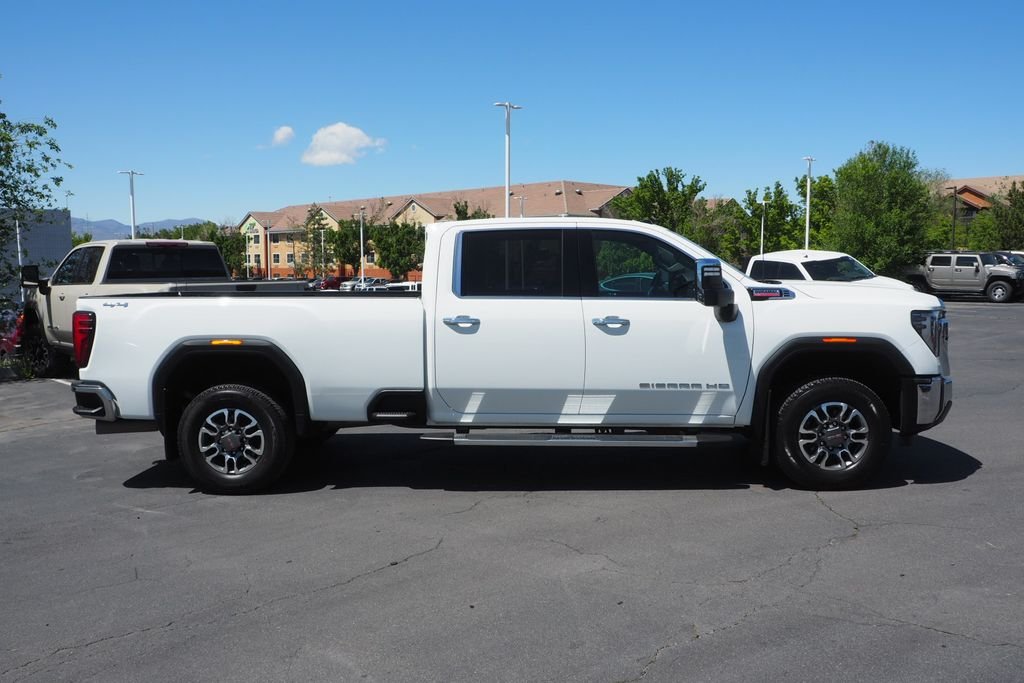 Used 2024 White GMC SLT image 8