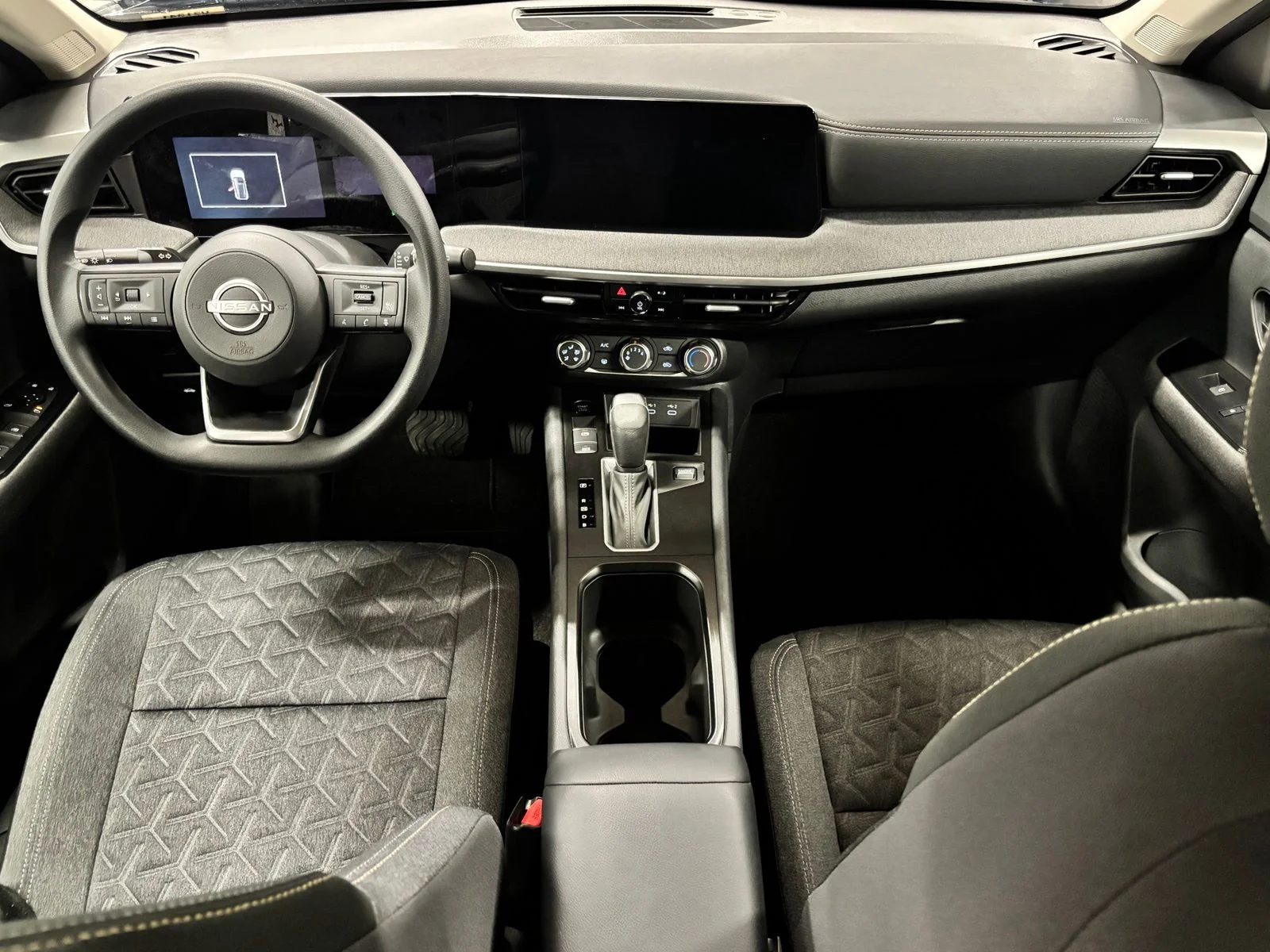 Used 2025 Gray Nissan SV image 11