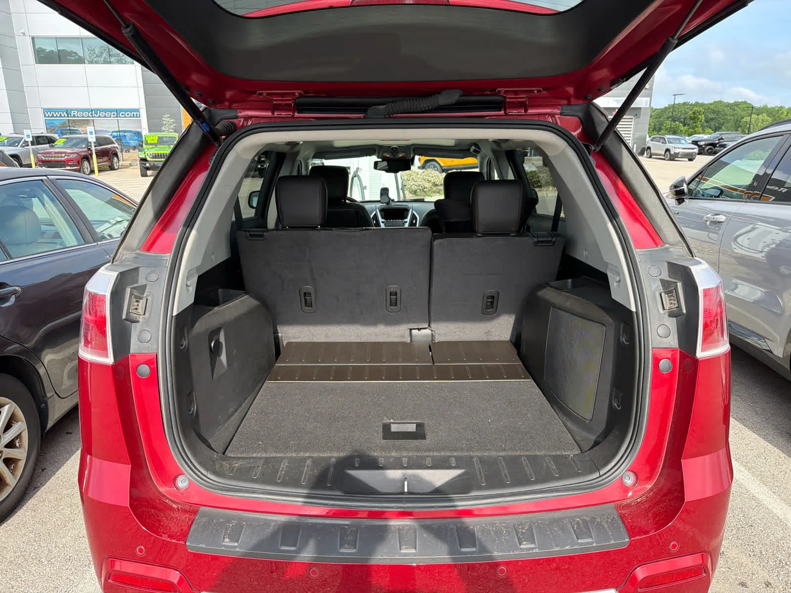 Used 2015 Crystal Red Tintcoat GMC Denali image 7