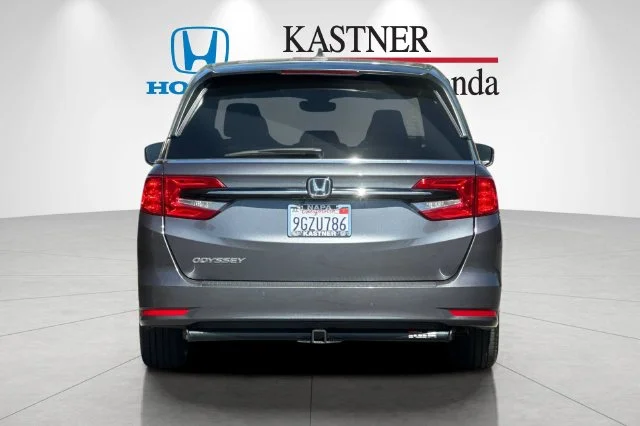 Used 2023 Modern Steel Metallic Honda EX-L image 5