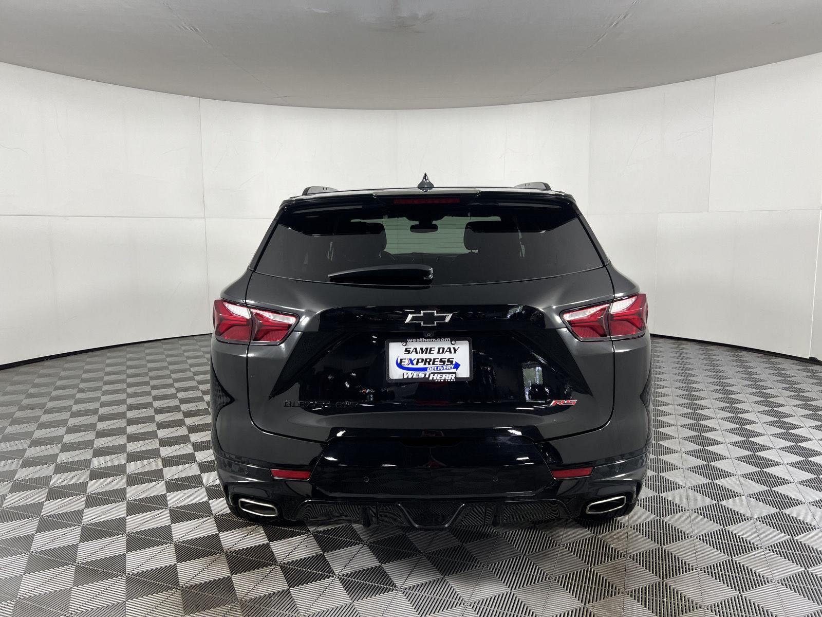 Used 2021 Black Chevrolet RS image 28