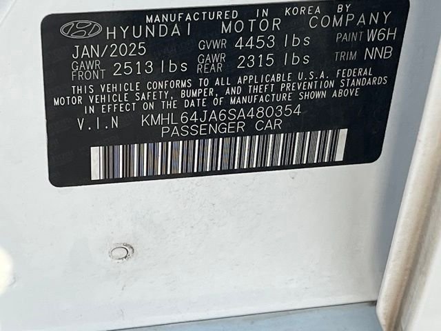 Certified Used 2025 White Hyundai SEL image 24