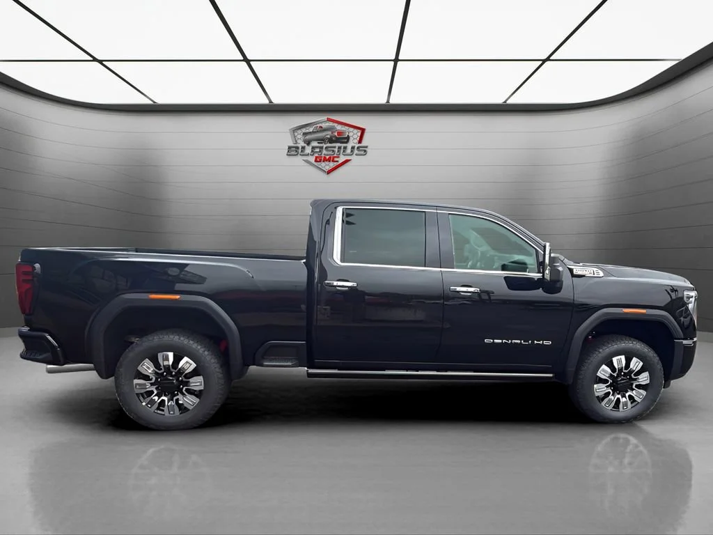 2026 GMC Sierra 2500HD Denali - Photo 6