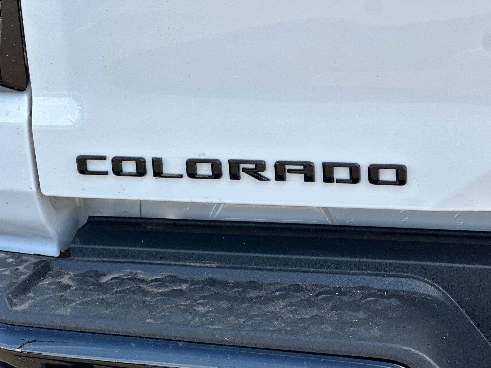 New 2026 Summit White Chevrolet WT image 26