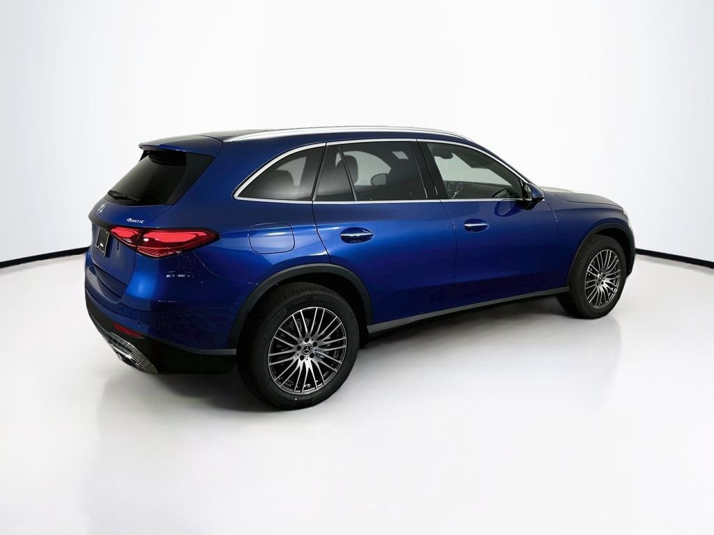 Used 2026 Blue Mercedes-Benz GLC 300 image 6