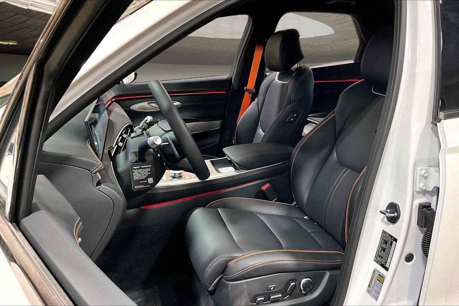 New 2026 Uyuni White Genesis 2.5T SPORT PRESTIGE image 29