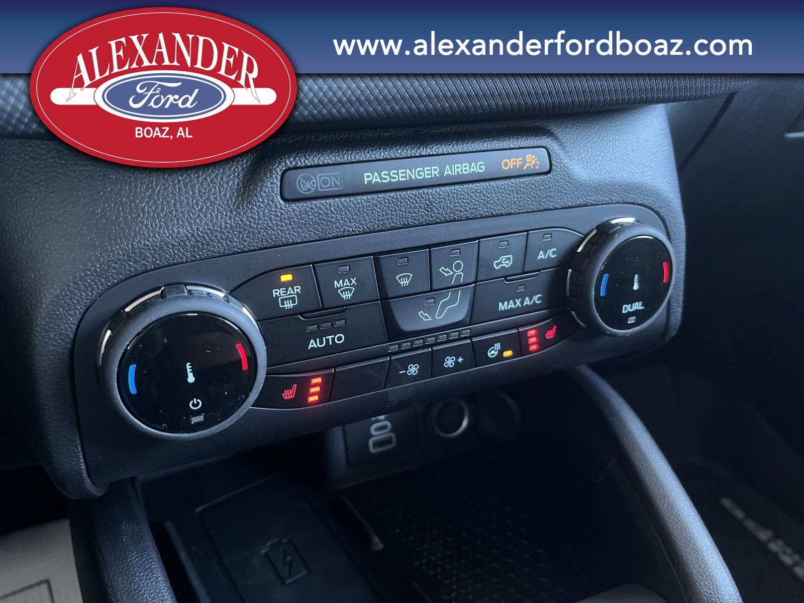 New 2024 Oxford White Ford Outer Banks® image 23